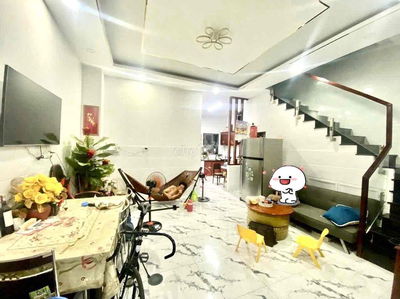 NHÀ ĐẸP 2 TẦNG - ĐỖ XUÂN HỢP - NGANG 6M BỀ THẾ