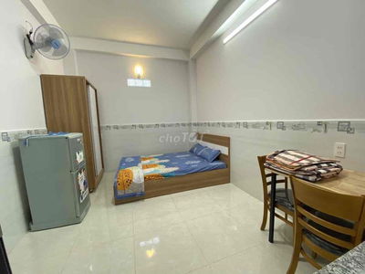 HXH Cách Mạng Tháng 8, p13, Quận 10, 6 tầng, ngang 5m, giá 9.8 tỷ