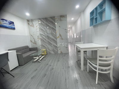 Căn hộ dịch vụ, cách chân cầu Bình Triệu 100m, 65m2, full nội thất