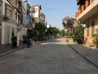 Chính chủ bán gấp nhà MTKD Quốc Hương Thảo Điền