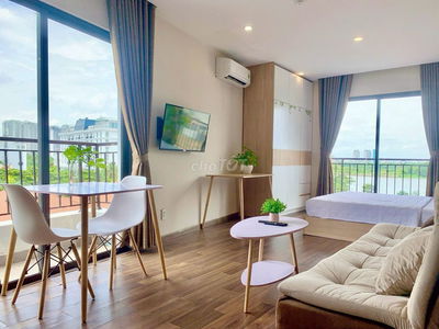 Căn Studio tách bếp, view sông cực thoáng, gần cầu Sài Gòn - Metro