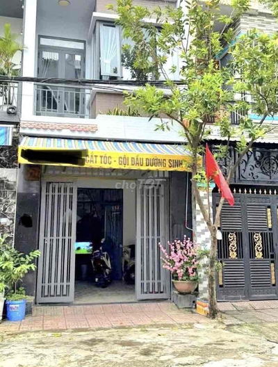 THANH LÝ NHÀ 1 TRỆT 1 LẦU, SỔ HỒNG RIÊNG GIÁ 1TỶ55 TP HỒ CHÍ MINH