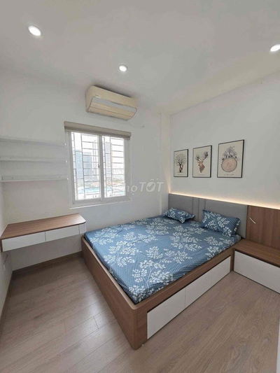 cần bán gấp nhà 5 tầng Xuân La, mới full nội thất chỉ hơn 10 tỷ