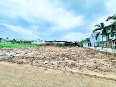 ** ĐẤT 342m2_ (THỔ CƯ 250m2)_ SHR_ MĂT TIỀN NHỰA VÀO 50M, ĐƯỜNG XE TẢI