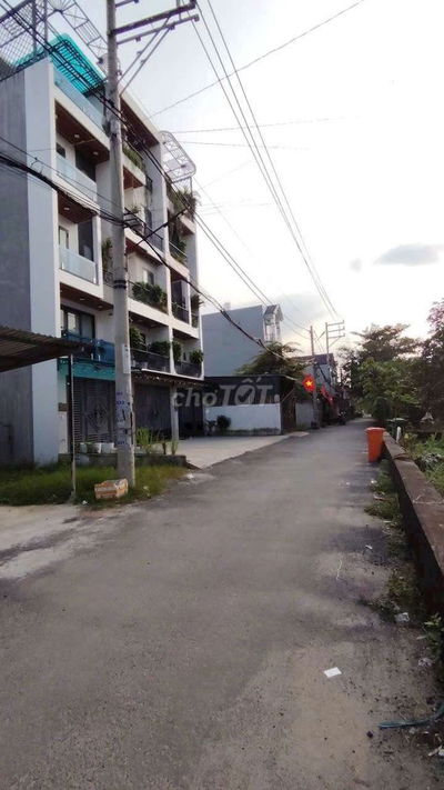 Đất siêu đẹp 5m x 17m TX 24 tô ngọc vân