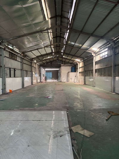 Cho thuê nhà xưởng bình dương
Diện tích 700m2 giá thuê 30 triệu