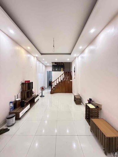 LƯƠNG THẾ VINH- KHU PHÂN LÔ CÁN BỘ - GARA Ô TÔ