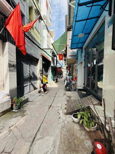 Q10 - THÀNH THÁI HẺM 7A  THÔNG 3 THÁNG 2 - HẺM 3M THÔNG - SHR