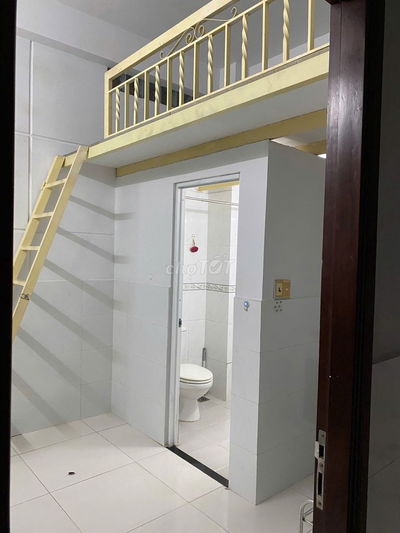 PHÒNG CÓ GÁC HƯNG VƯỢNG BUILDING 09 LÝ PHỤC MAN