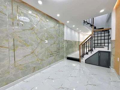 Kẹt tiền bán nhà Bãi Sậy, 40m2, 2 tầng BTCT, 2PN 2WC ,hẻm 4m thông