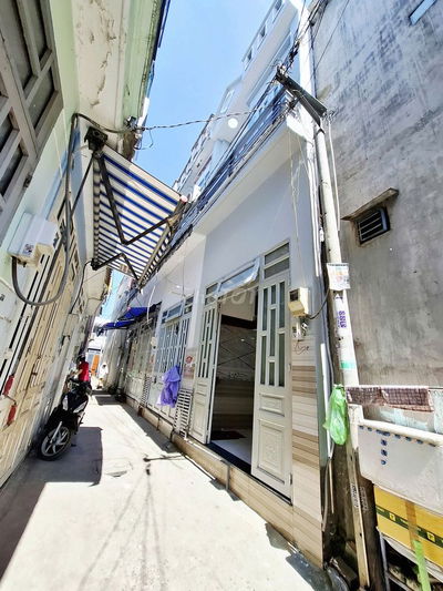 Nhà nhỏ xinh (DT: 3,3x5m) giá 798tr ở Lê Văn Khương Quận 12