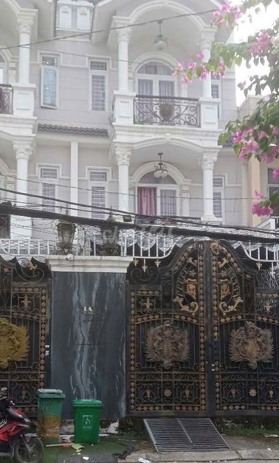 cho thuê nhà 1 trệt 3L 5pn KDC Hồng Long Hiệp Bình Phước Thủ đức 22tr