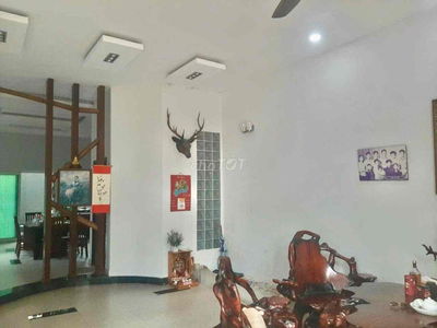Căn góc Làng Đại học khu A . PK . DT: 10x20.3 lầu . Giá : 23tr/th