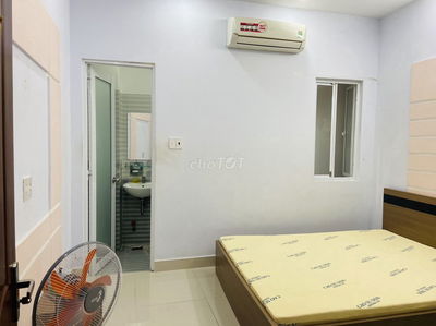 Chính chủ cho thuê phòng đủ NT đường Huỳnh Văn Bánh (ở 1 người)