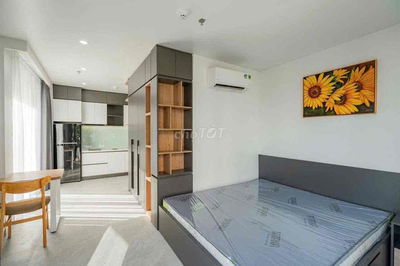 Căn Hộ 1Pn tách bếp Ban Công, Đường Hoà Hảo Q10 gần SVĐ Thống Nhất