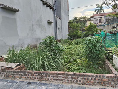 VỊ TRÍ ĐẤT ĐẸP, VIEW ĐƯỜNG GOM TÂY CAO TỐC, 2 MẶT NGÕ RỘNG. VỈA HÈ,