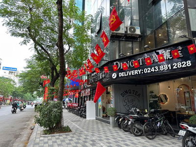 Chủ bán nhà Xuân La-Tây Hồ, ba bước ra phố mặt tiền gần 5m ôtô vào nhà