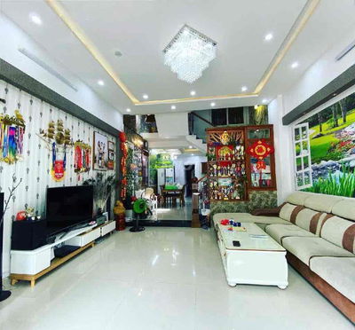 Bán nhà 3 tầng full nội thất- giá rẻ hiếm có nhỉnh 7x