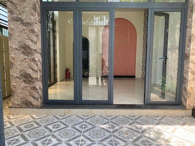 Mặt Bằng Kinh Doanh Góc 2 Mặt Tiền - Ngã Tư Thủ Đức.