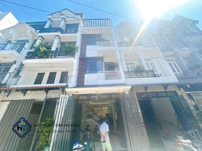 Nhà 3 lầu 4x13 hẻm nhựa 6m thông gần chợ