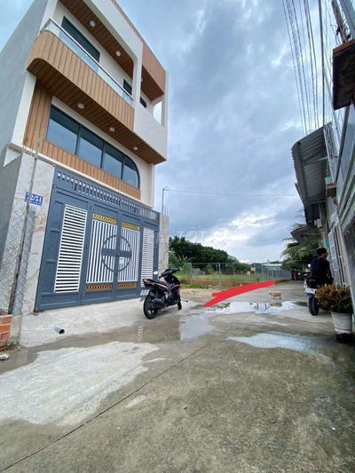 Đất 5,88 x 17 (96,3m2 full thổ) hẻm ôtô 7 chỗ đường Tân Xuân 1