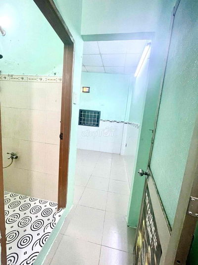 cho thuê phòng q10,gần cc Hà Đô