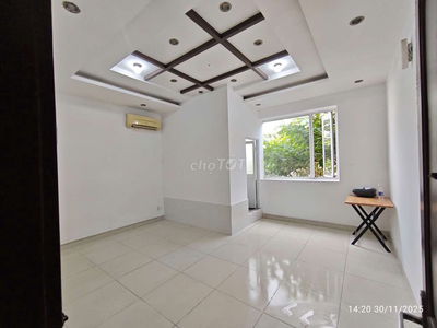 CHO THUÊ PHÒNG TRỐNG 25M2 MẶT TIỀN ĐS 9A KHU TRUNG SƠN CÓ MÁY LẠNH SẴN
