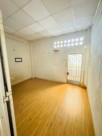 Bán nhà HXH 6m sát mặt tiền Vườn Lài.Q.Tân Phú. DT: 4x19. Giá: 8,1 Tỷ