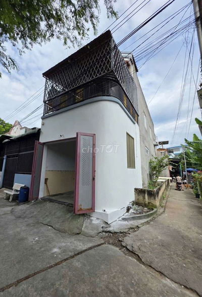 Nhà phố 77m có 3 phòng ngủ kế trường cấp 2 Đông Chiêu ngã 3 Cây Điệp