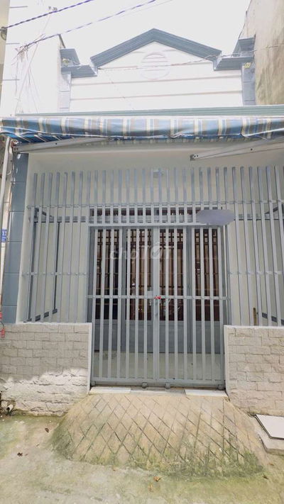 Nhà phố gần ngã 3 Cây Điệp và chợ Dĩ An 1 vào 500m