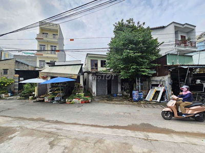 Nhà mặt tiền đường Phan Đăng Lưu  phường Dĩ An Tp Dĩ An