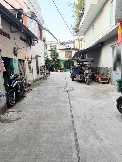 Bán nhà hẽm xe hơi 4 tầng gân lê trọng tấn giá chỉ hơn 5 tỷ