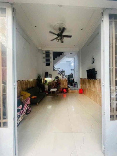 NHÀ CHO THUÊ  Hẻm xe hơi ĐC 710//đường lũy bán Bích  DT 4x13 đúc 2lầu