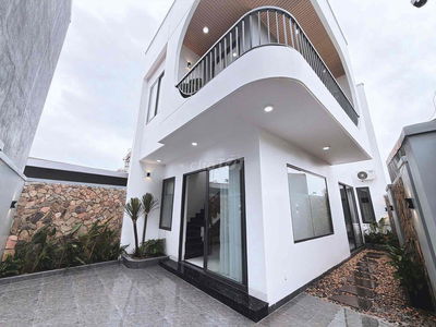 NHÀ  HẺM 22 LƯƠNG THẾ VINH CÁCH ECO PLACE CHỈ 500m