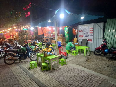 Mặt tiền phạm Văn Đồng kinh doanh tự do