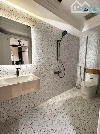 🏠 BÁN NHÀ 2 TÀNG, THIẾT KẾ HIỆN ĐẠI, NỘI THẤT CẤP , KIỆT CÔ GIANG –CÁCH CẦU RỒNG VÀI BƯỚC