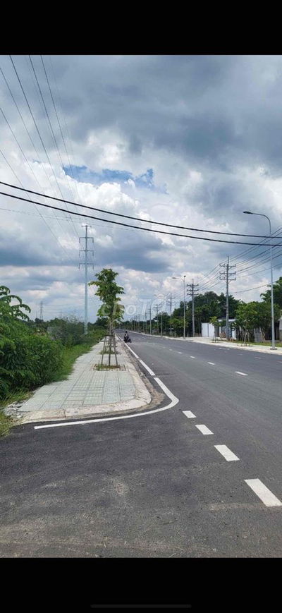 Bán nhà xưởng 2.000m2 & 1.350m2 đất