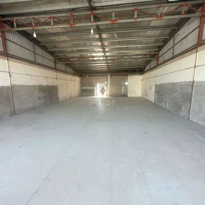 Cho Thuê Xưởng 1/ Lê Thị Riêng, Quận 12
- DT: 10×26m
Xe cont Giá: 20tr