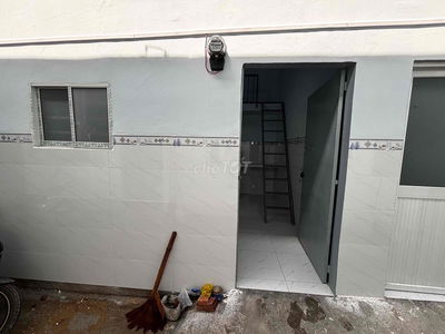 Phòng trọ 15m2 (chưa tính gác) đương T15, Q.12