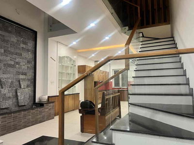 Nhà MT khu  Tên Lửa 5x20,3.5 tấm,4 phòng nhà đẹp