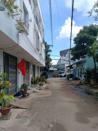 Hết ngập bên mình cần bán gấp nhà sổ riêng mỗi nhà mỗi sổ hồng