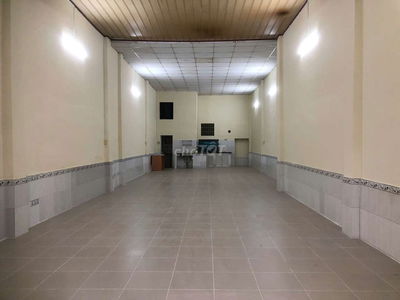 NHÀ C4 ĐƯỜNG XE TẢI THÔNG KHU VỰC AN NINH GIÁP TÂN BÌNH