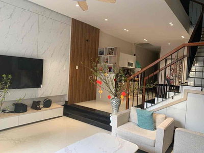 Siêu phẩm nhà 3 TẦNG mới đẹp đường 7m5 THANH LƯƠNG 18, khu VIP HOÀ XUÂ