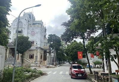 Bán lô góc 108m2, hai mặt tiền siêu vip làn 2, đường Bắc Nam 42m khu đấu giá DG02 thị trấn Quốc Oai