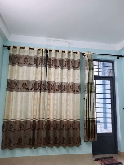 2,5 triệu/tháng. Phòng trọ mới xây, sạch sẽ, an ninh tốt.