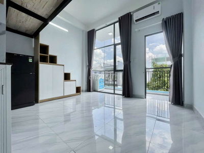 🔥CHDV BAN CÔNG THOÁNG GẦN AEON TÂN PHÚ CHO 3 -4 NGƯỜI Ở