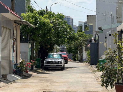 Nhà Phố 3 Tầng Gần Vinho.é