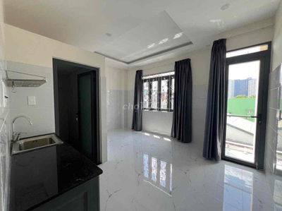 căn hộ phòng studio ban công ngay cầu phú mỹ gần kcx tân thuận quận 7