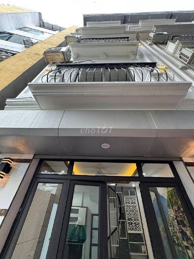 Bán Nhà Lĩnh Nam Nhà Đẹp Nở Hậu Không Gian Ấm Cúng