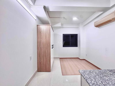 CHUNG CƯ MINI NỘI THẤT CƠ BẢN_CỬA SỔ TO_ HOÀNG SA, SÁT CHỢ TÂN ĐỊNH